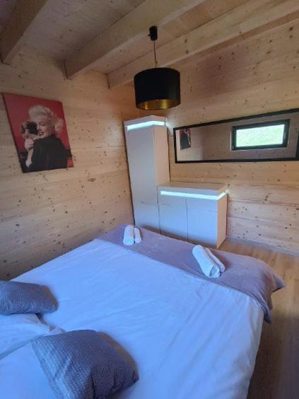 Reset Chalet Polanczyk